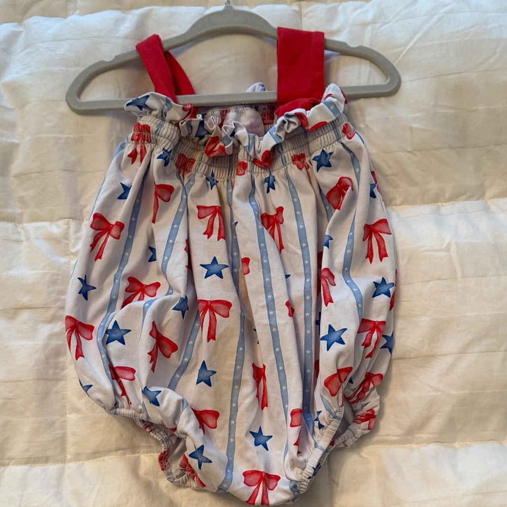 Stitchy Fish July 4th/patriotic bubble